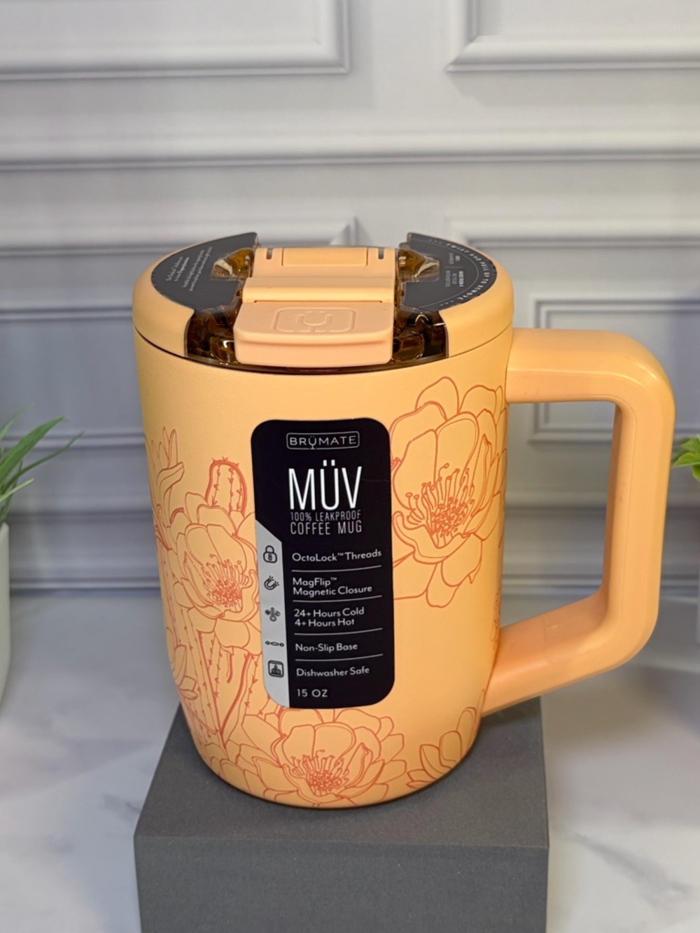 Brumate Cactus Flower Muv 15oz BNWT
